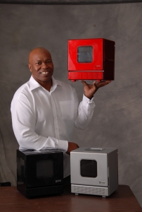 First Portable Microwave: iWaveCube Personal Microwave