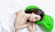 The Cellular Pillow refreshes and decontaminates the air while you sleep